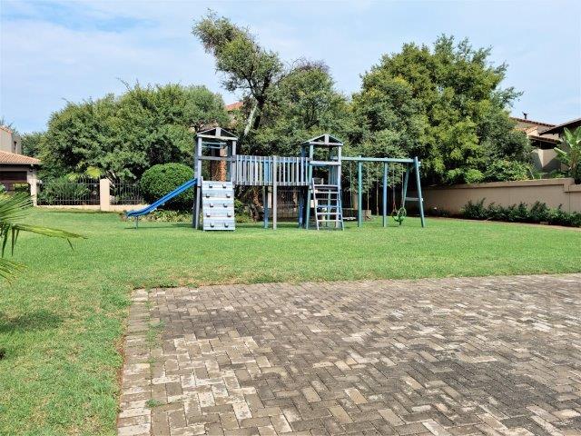 To Let 4 Bedroom Property for Rent in Melodie North West